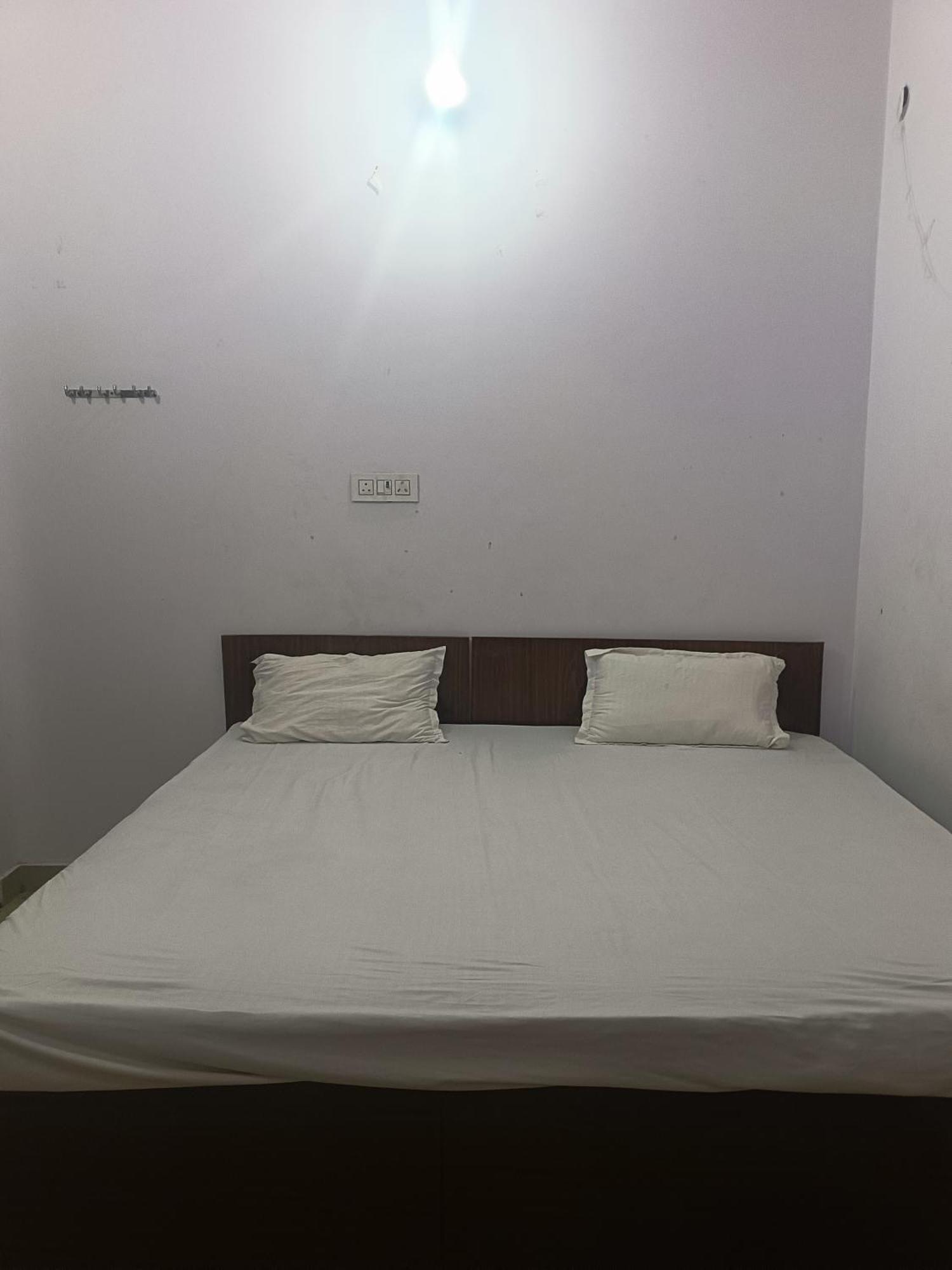 Hotel La Ayodhya Residency Esterno foto