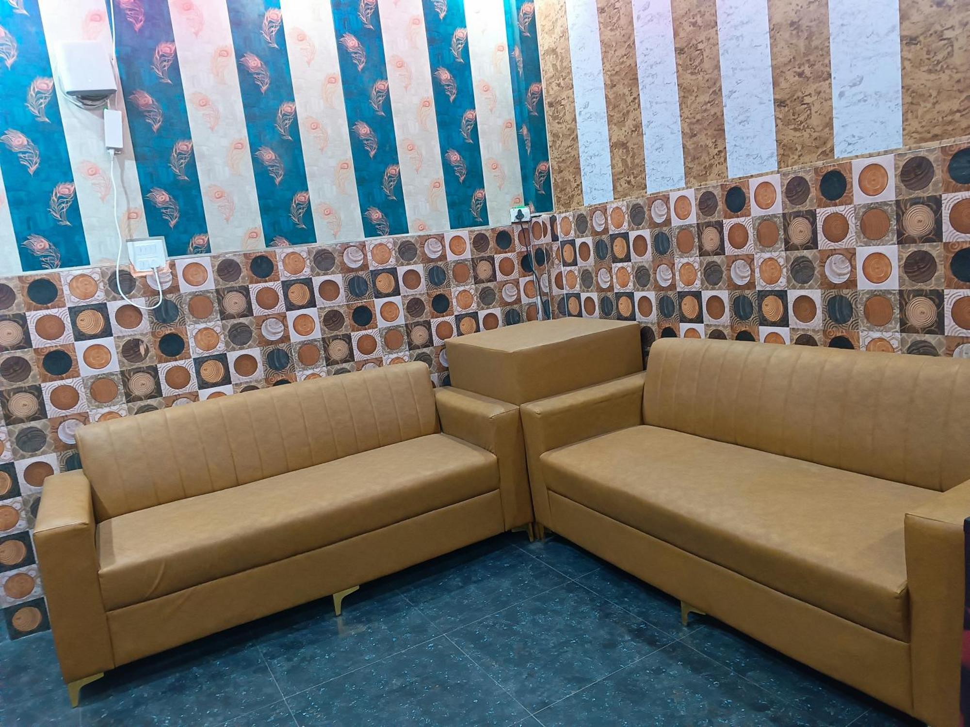 Hotel La Ayodhya Residency Esterno foto