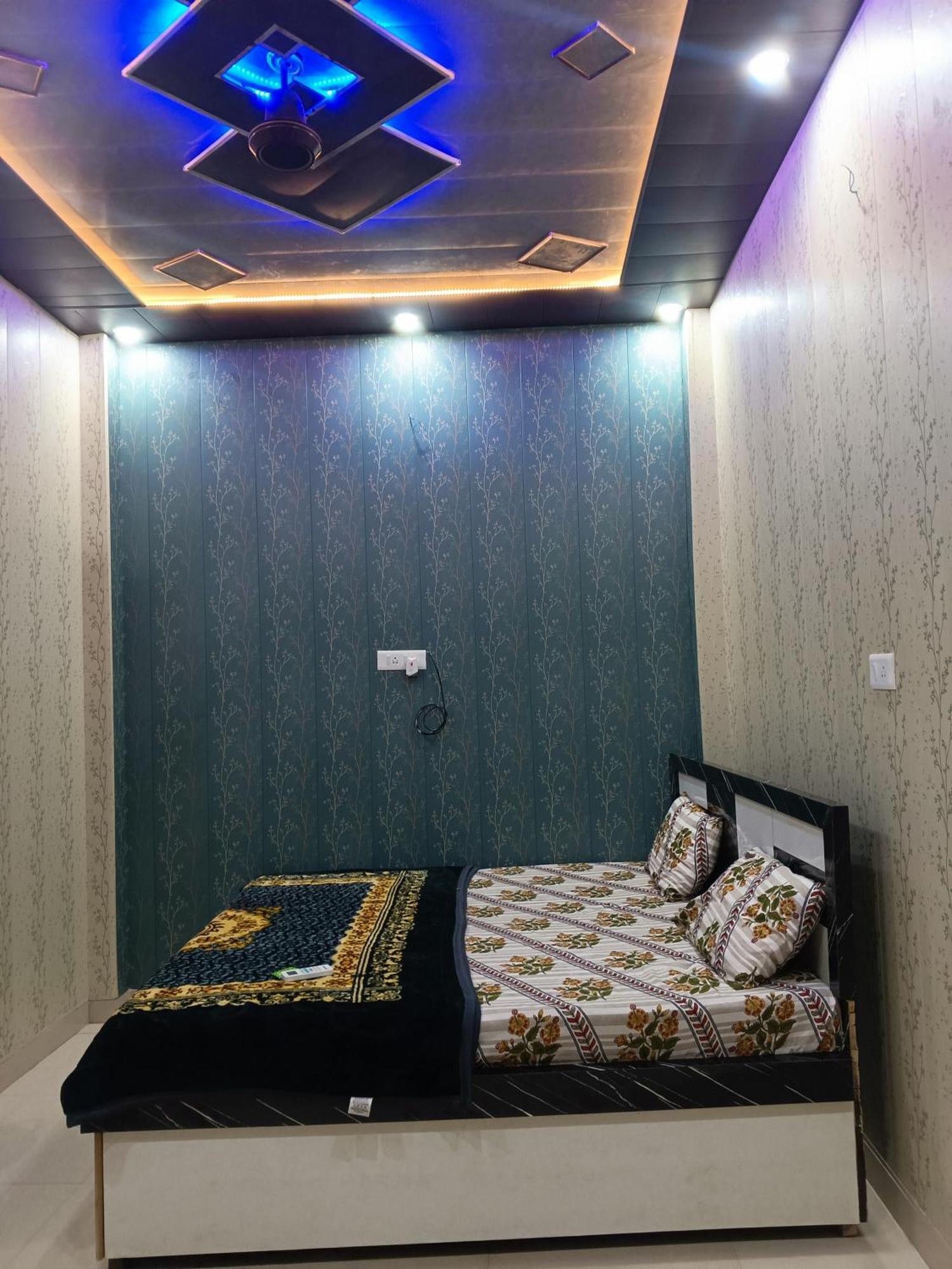 Hotel La Ayodhya Residency Esterno foto