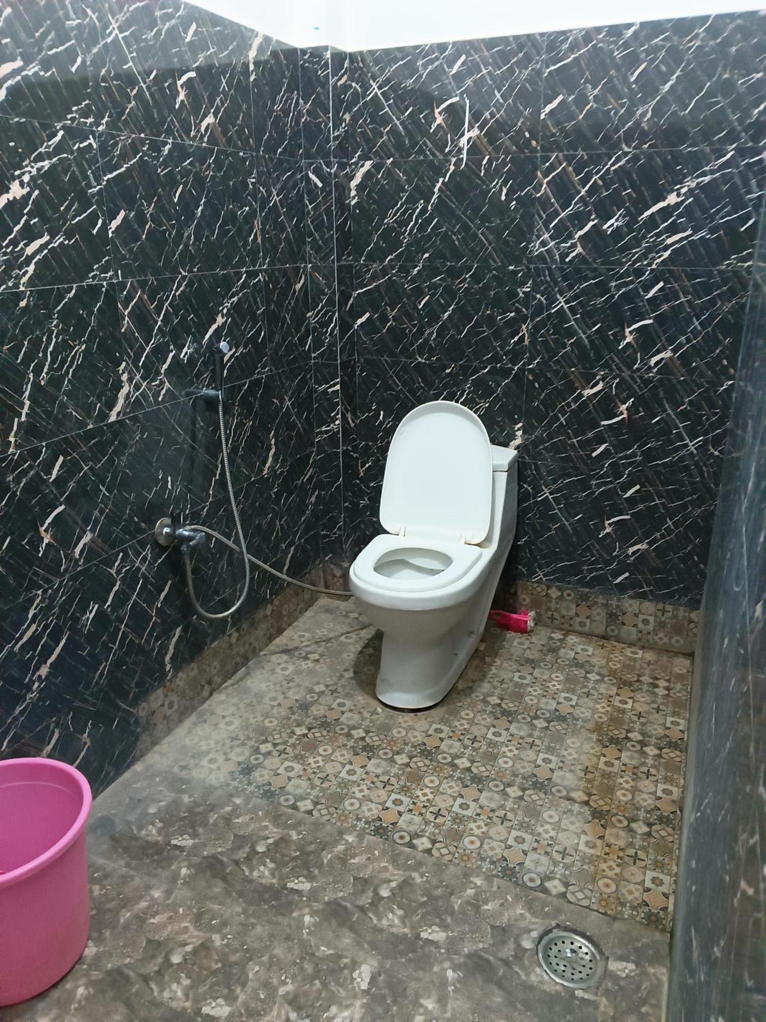 Hotel La Ayodhya Residency Esterno foto